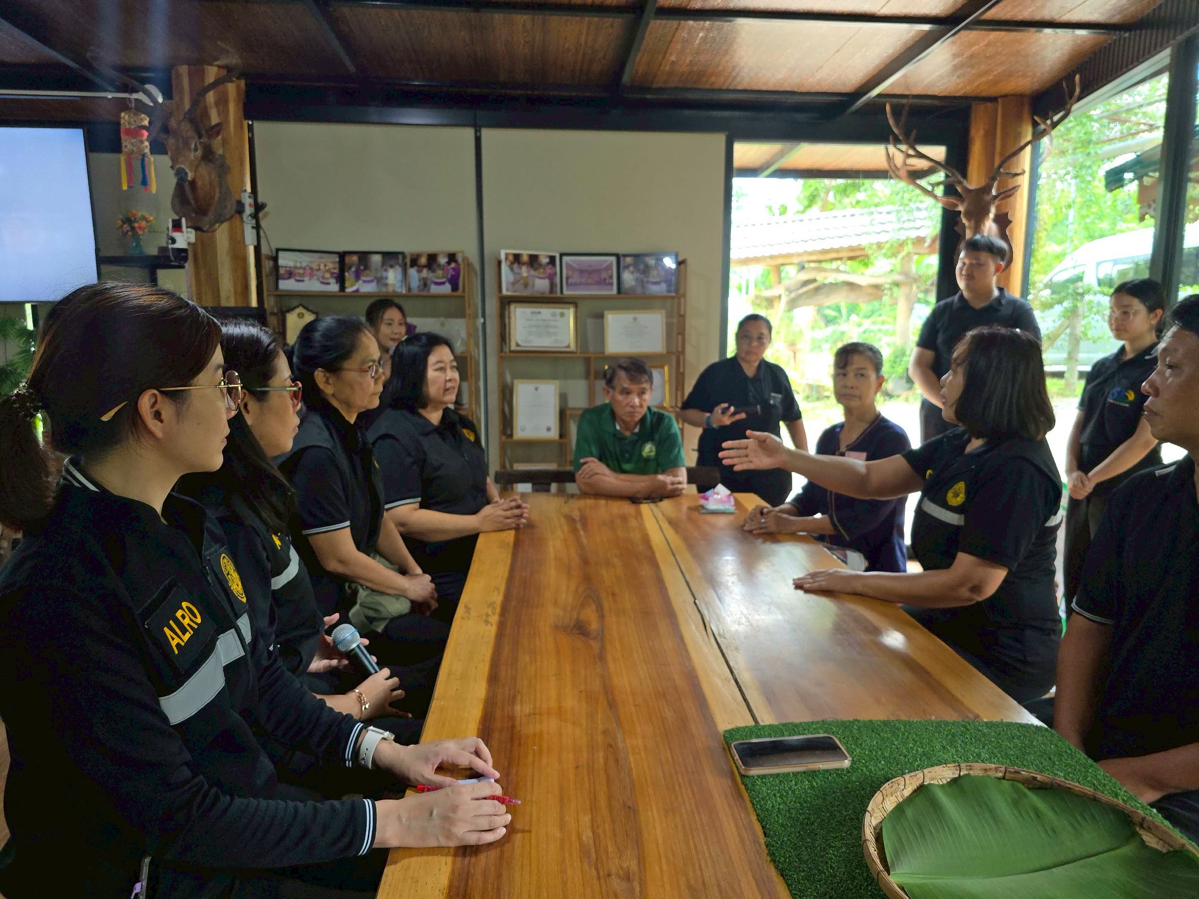 title - ผู้ตรวจราชการ ส.ป.ก. ลงพื้นที่และประชุมติดตามผลการดำเนินงานตามแผนการตรวจราชการ ของ ส.ป.ก. ประจำปีงบประมาณ พ.ศ. ๒๕๖๙ รอบที่ ๒ จังหวัดอุตรดิตถ์